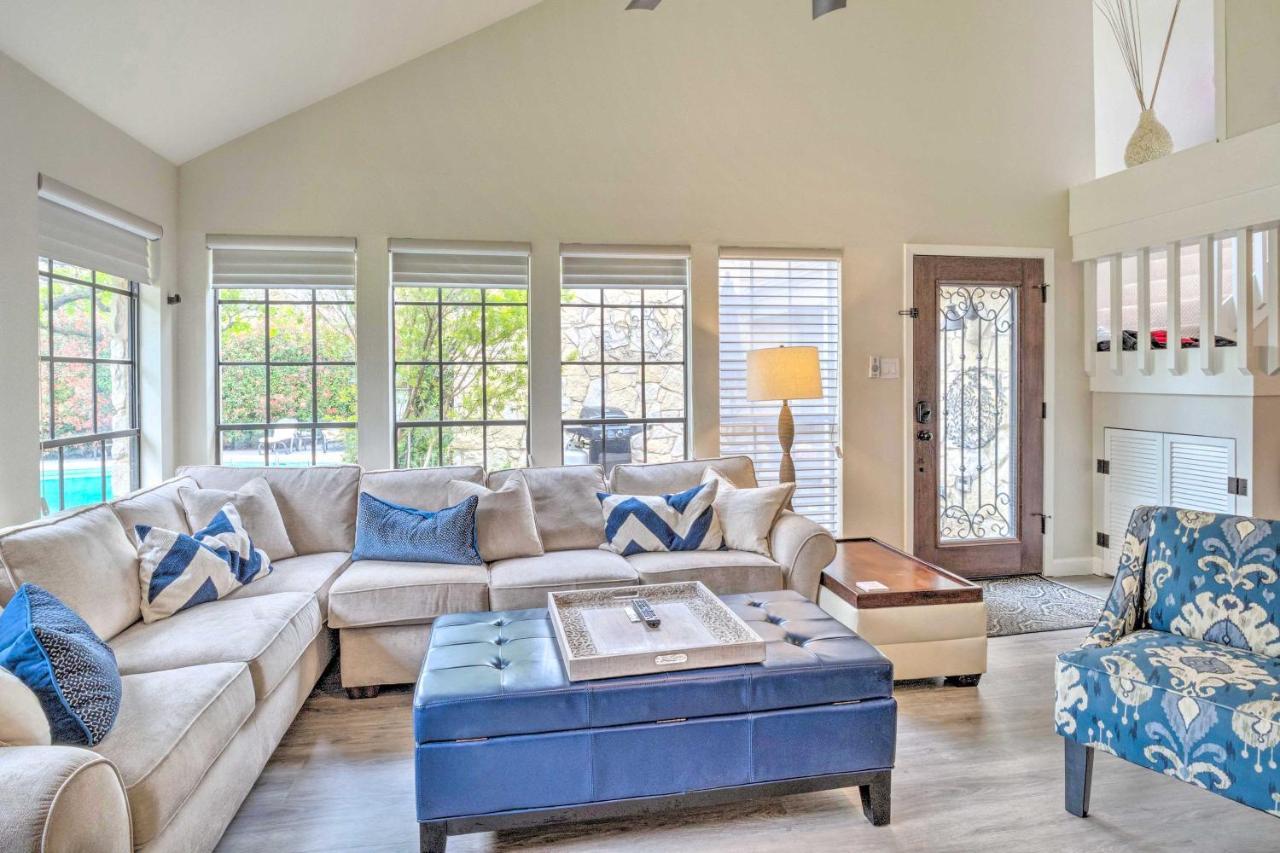 Horseshoe Bay Townhome With Patio And Outdoor Pool! Exterior photo
