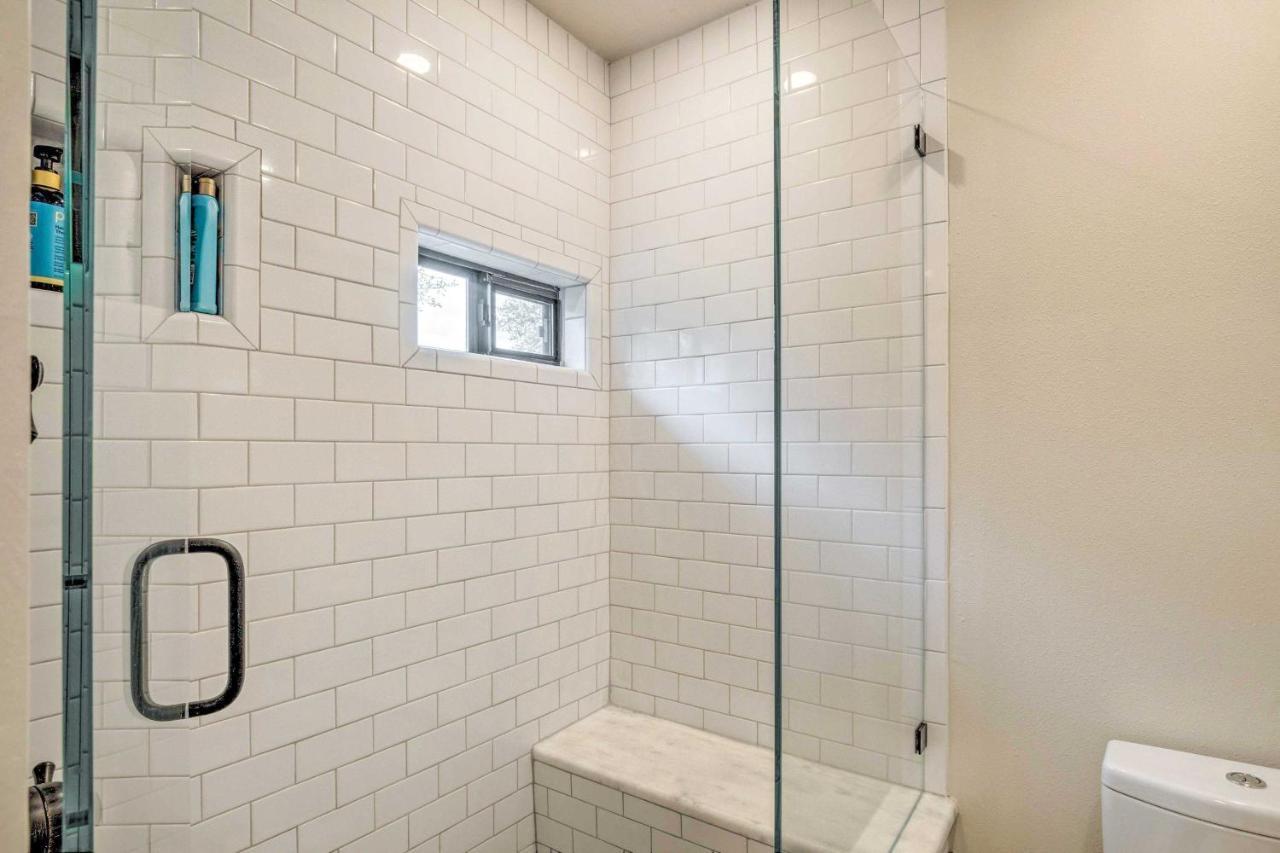 Horseshoe Bay Townhome With Patio And Outdoor Pool! Exterior photo